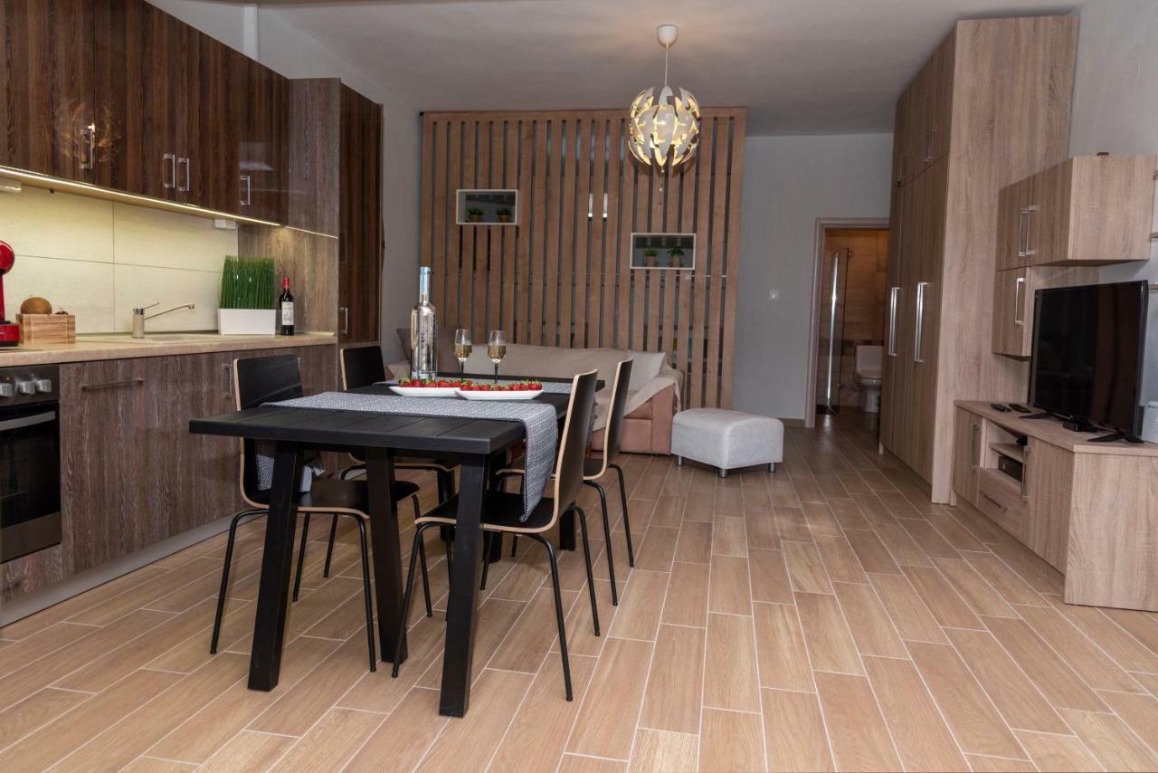 Cavas Luxury Apartments Nea Iraklitsa Esterno foto
