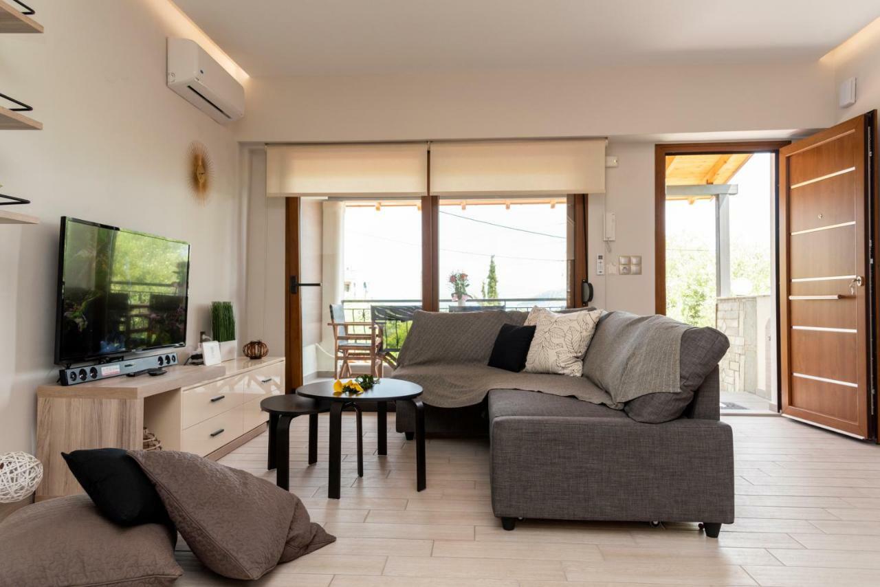 Cavas Luxury Apartments Nea Iraklitsa Esterno foto